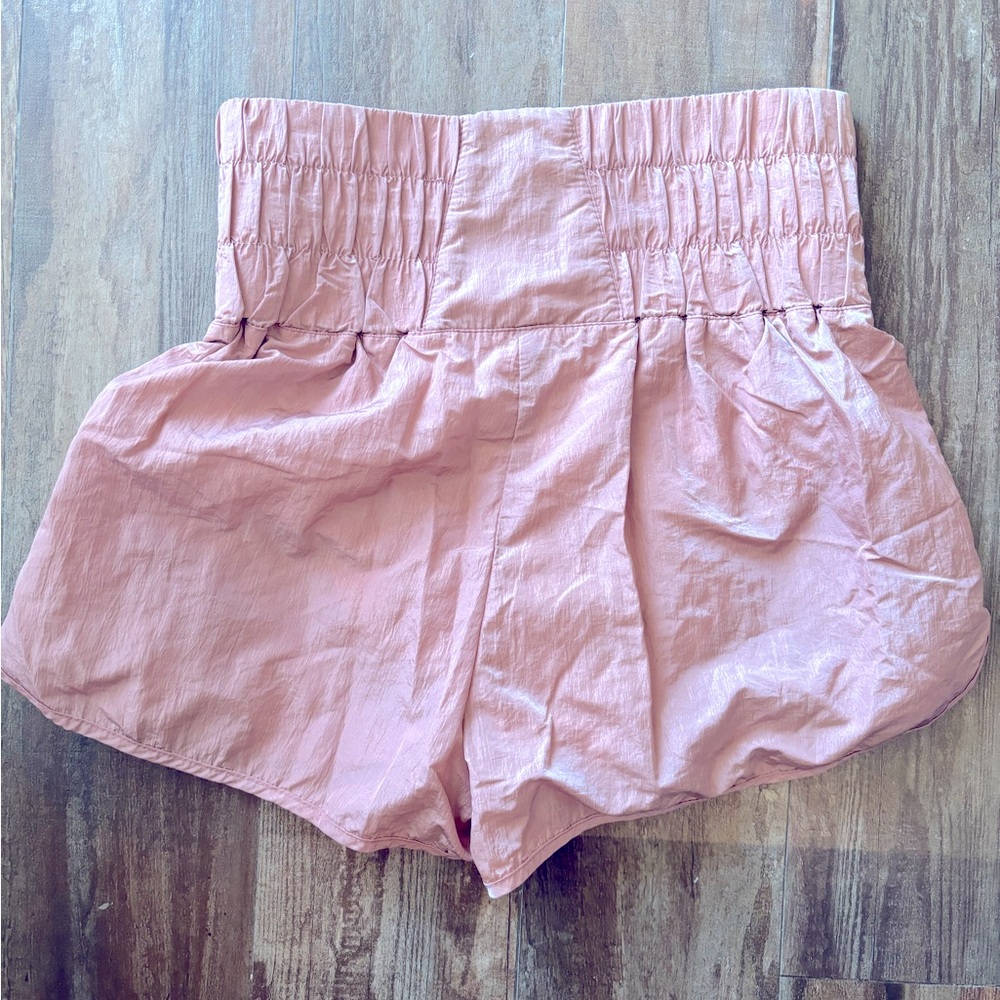 Pink running shorts - Picture 3 of 3